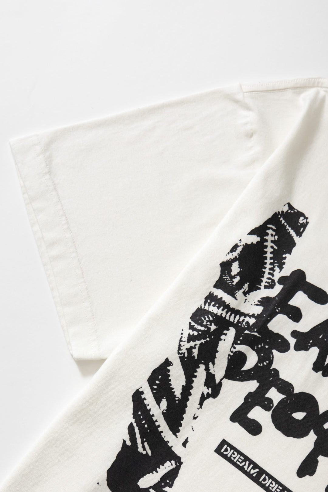 Earth People - Leech Tee - Off White